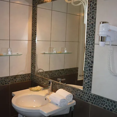 Otel Adonis Grand Des Bains 3*