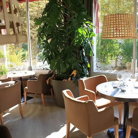 阿多尼斯萨那丽洗浴大酒店 3* 滨海萨纳里
